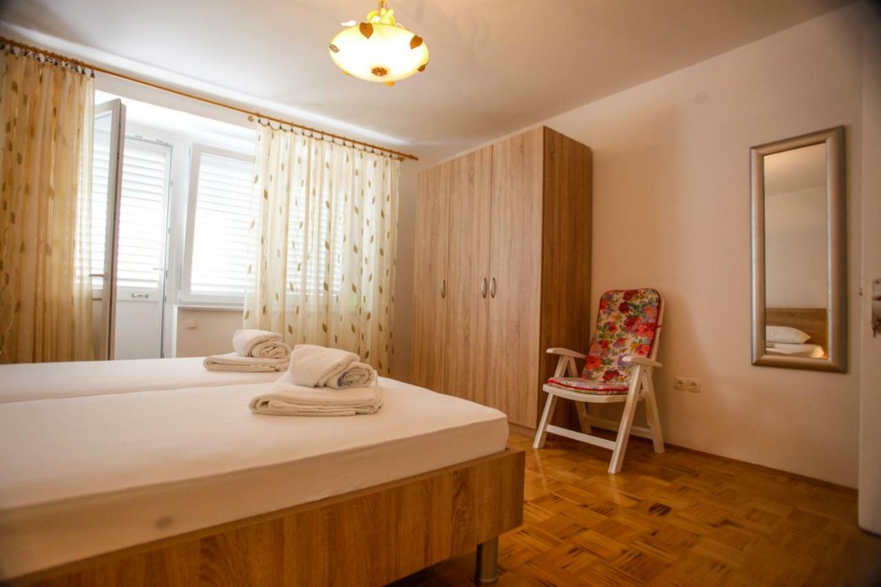 Apartments Marta Crikvenica Esterno foto